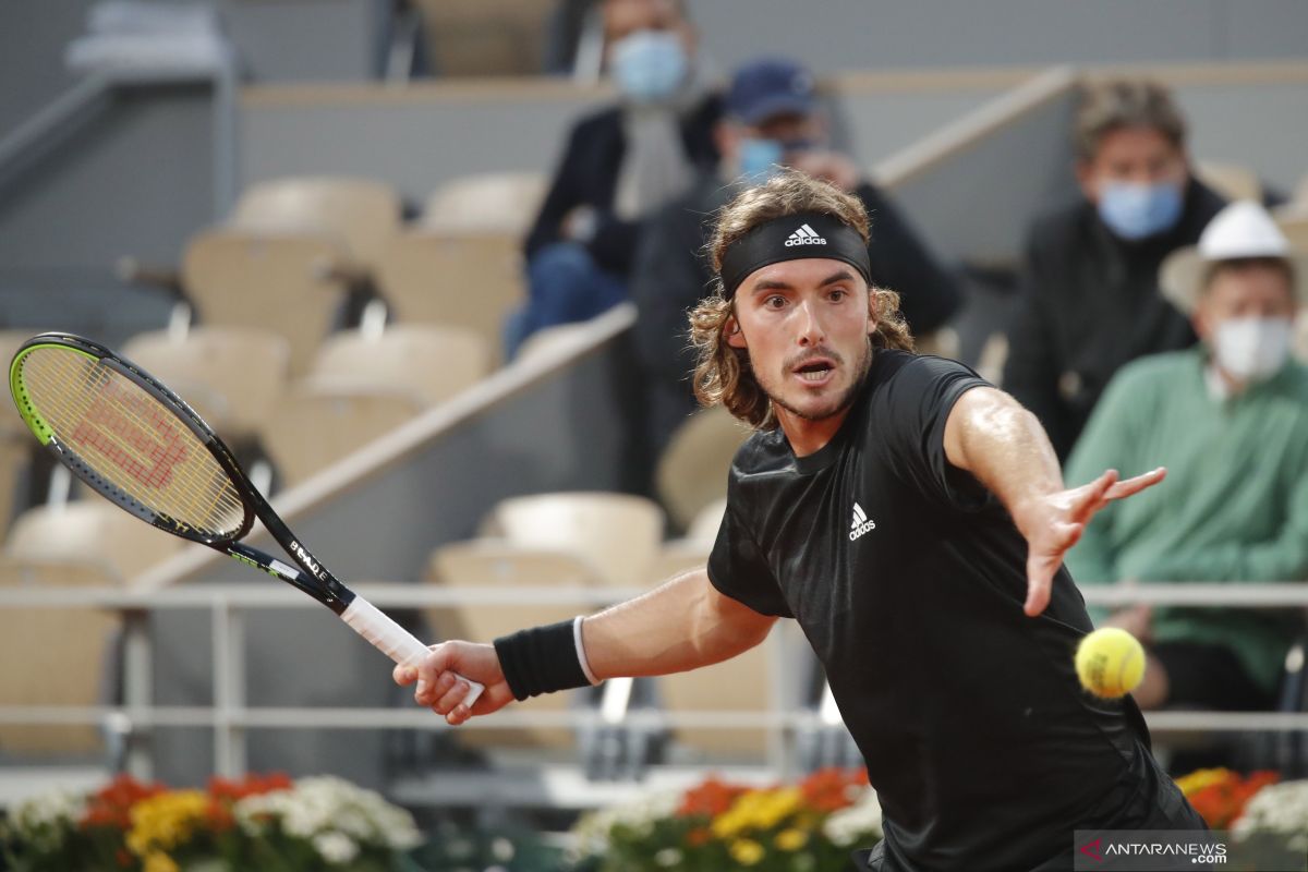 Tsitsipas khawatirkan cedera saat berlaga dalam ATP Finals