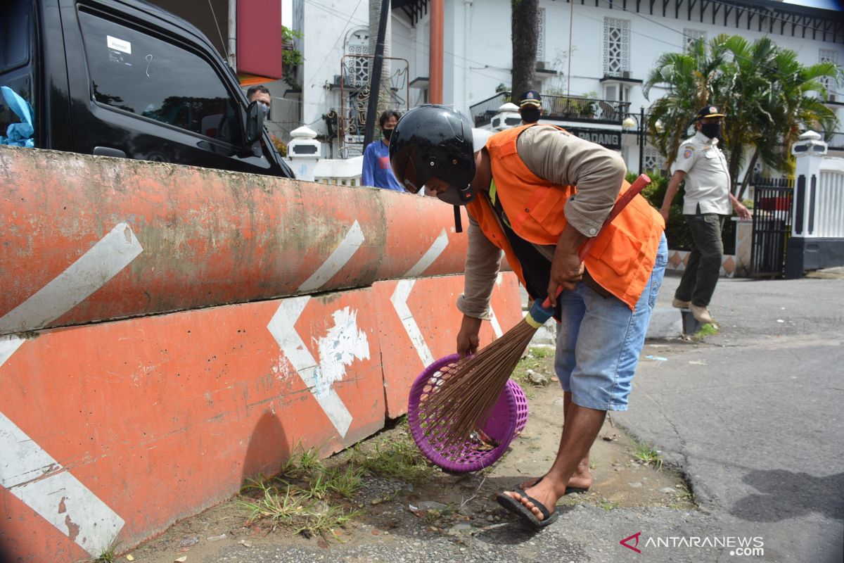 Razia Perda COVID-19 Sumbar, 15 orang tak bermasker terjaring