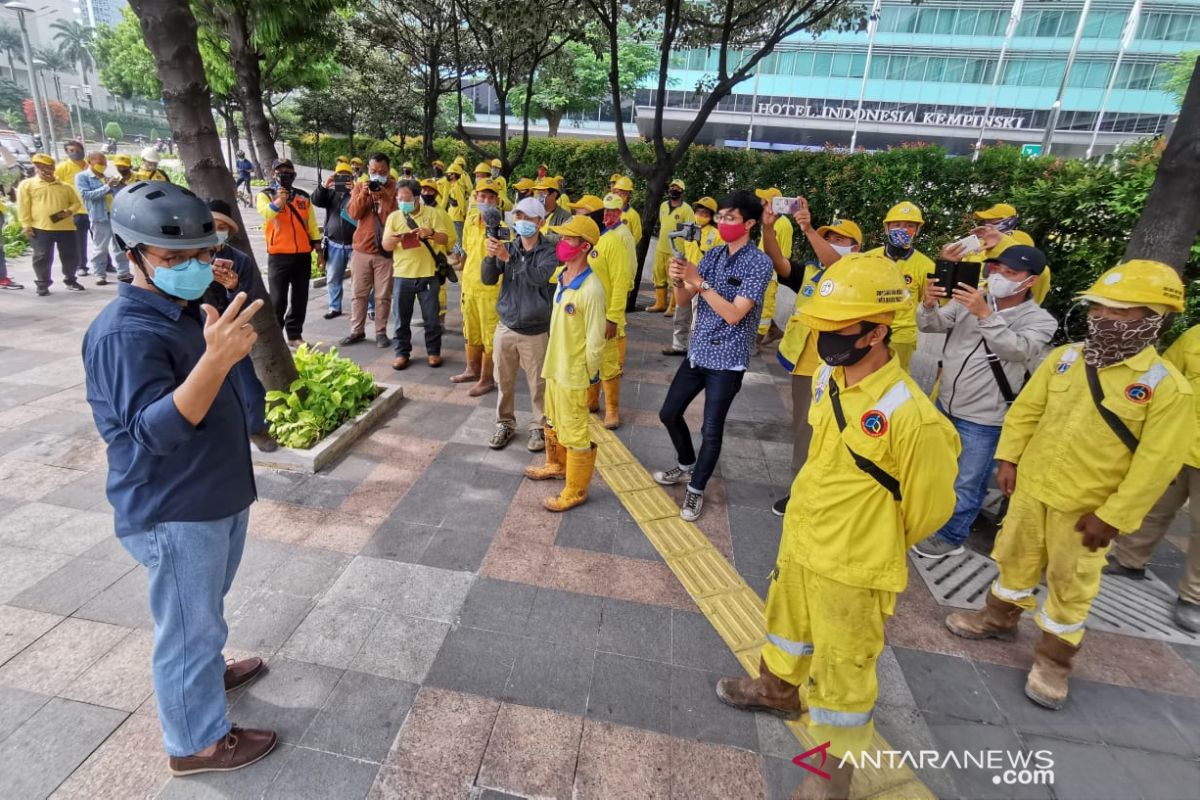 Anies sebut TransJakarta tanggung biaya perbaikan halte rusak