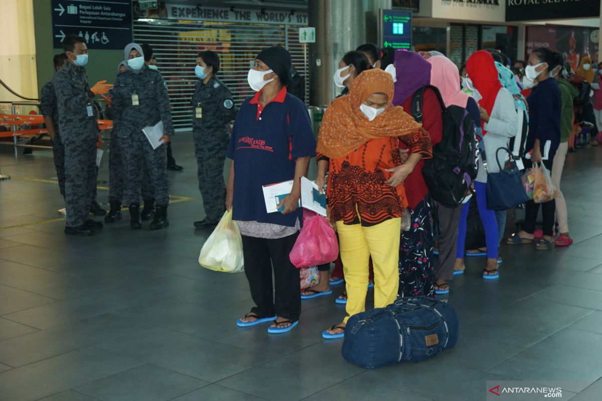 500 Indonesian migrant workers deported from Malaysia