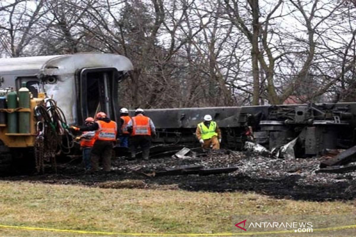 Bus dan kereta bertabrakan di Thailand, 20 orang tewas