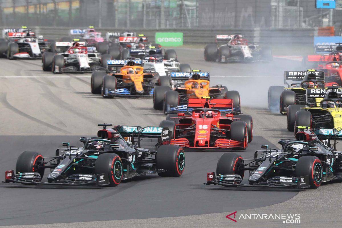 Formula 1: Hamilton samai rekor Michael Schumacher usai juara di  Nurburgring