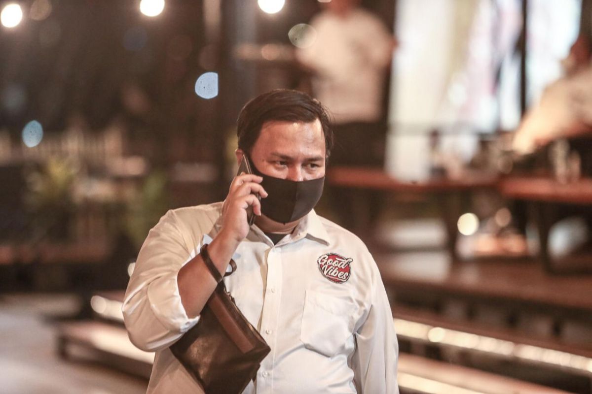 Tim Eri-Armuji laporkan penyebar hoaks timses dari ASN Surabaya