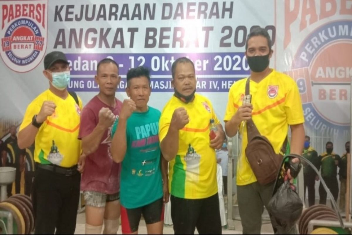 Atlit angkat berat Tebing Tinggi raih medali emas di Kejurda Sumut