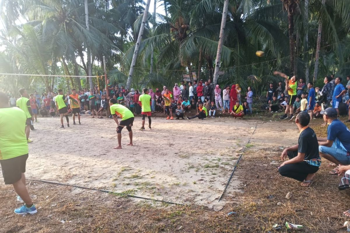 Warga selalu ramai menyaksikan langsung pertandingan Bola Voli