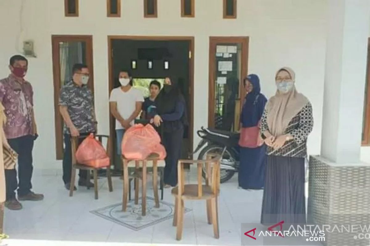 Dinsos Solok manfaatkan E-Warong salurkan bantuan sosial pangan