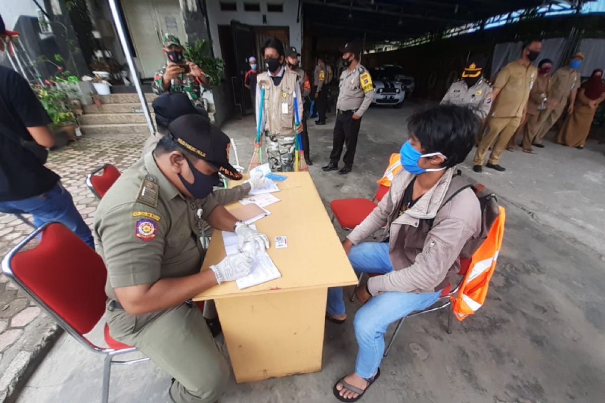 Satpol PP Banjarmasin tiga kali sehari operasi masker di jalan