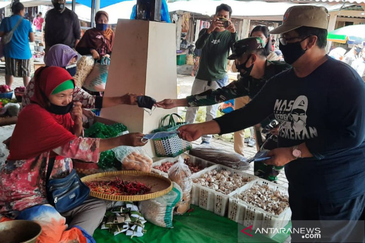 DIY membagikan satu juta masker bantuan BNPB