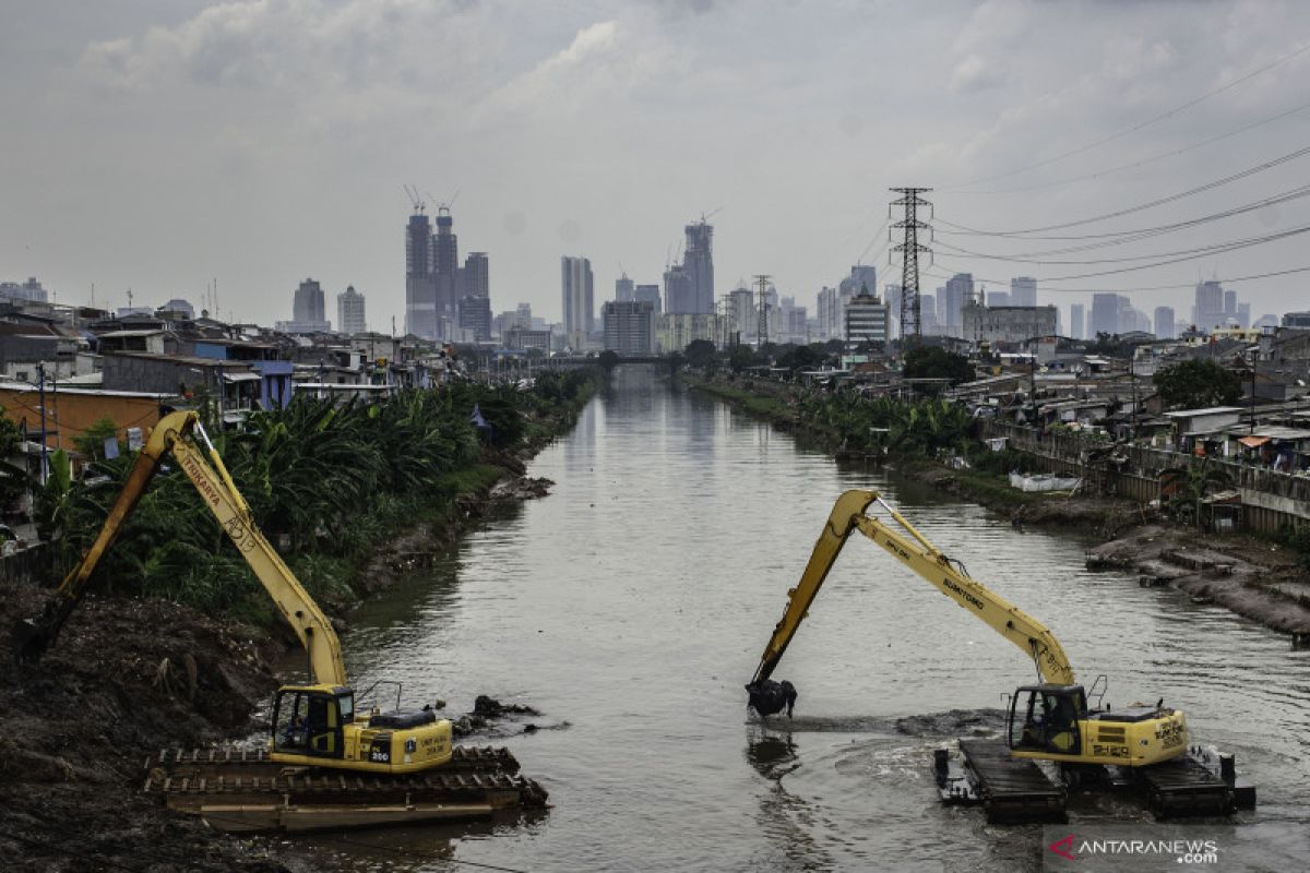 Jakarta budget heavy on flood mitigation efforts