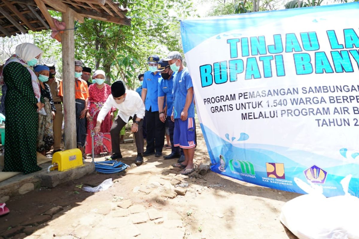 1.540 warga Banyuwangi peroleh sambungan air bersih gratis