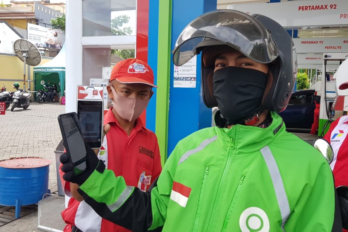 Pertamina beri diskon pembelian pertamax untuk dongkrak transaksi nontunai