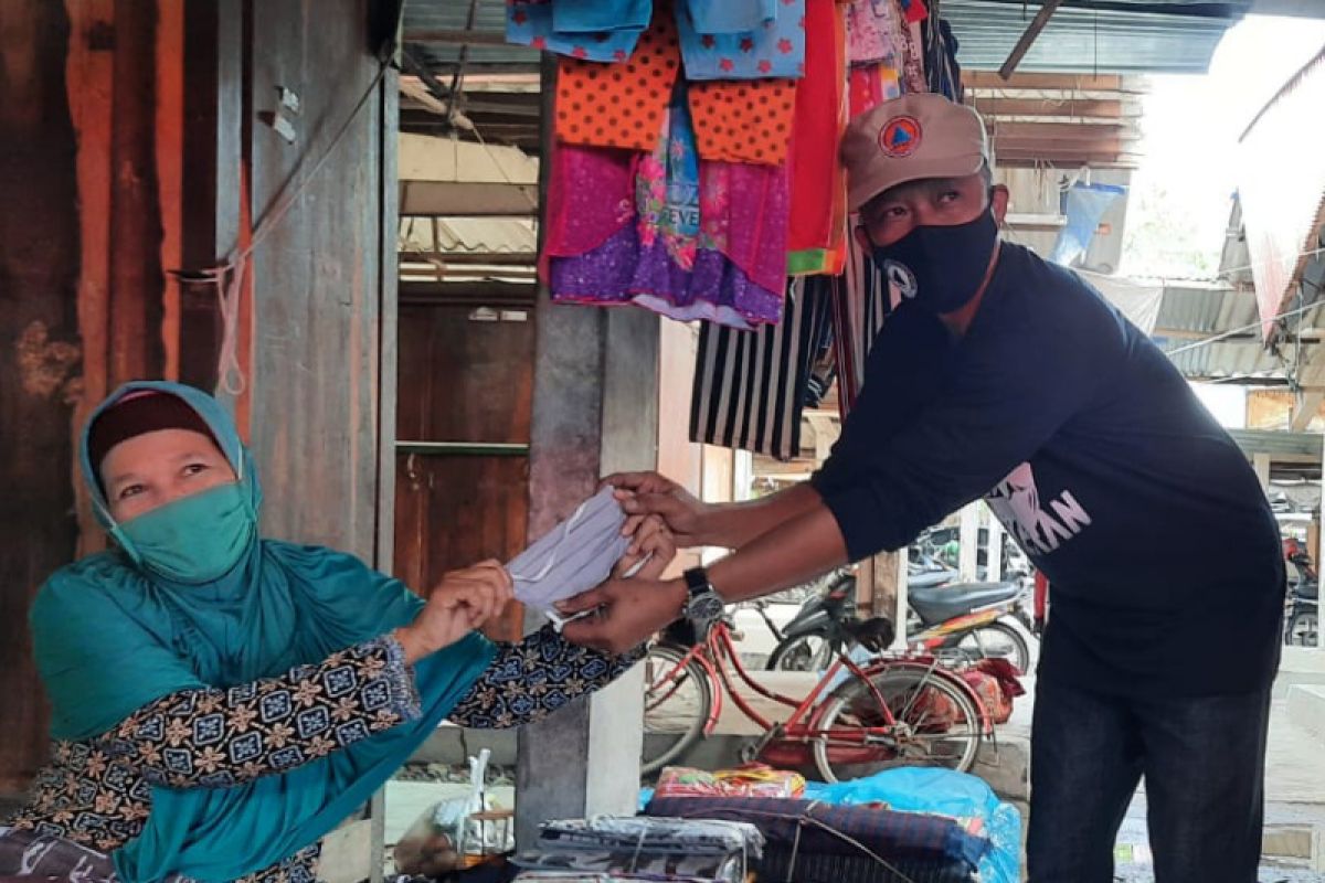 Bantul mengagendakan pembagian masker bantuan BNPB di 13 pasar