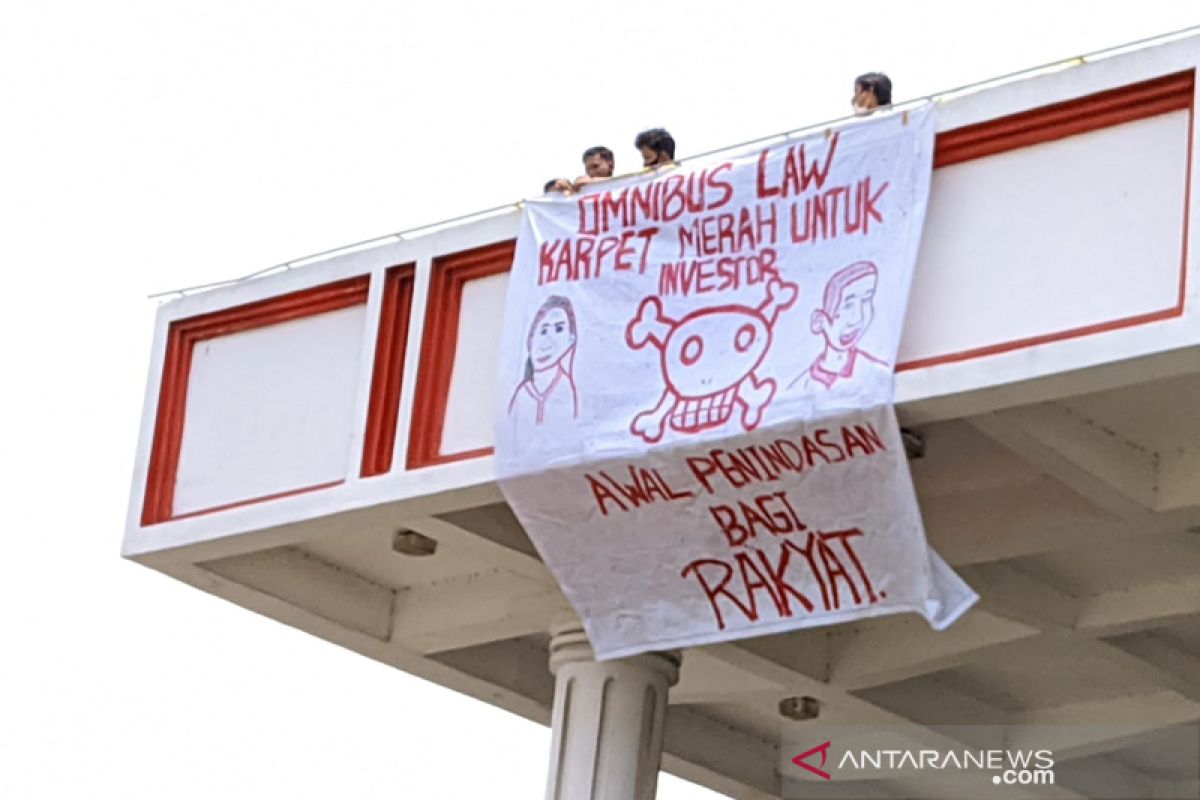 Mahasiswa Bengkulu desak DPRD surati DPR RI tolak Omnibus Law