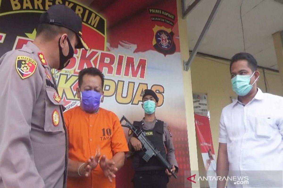 Seorang oknum PNS ditangkap menipu pengangkatan tenaga honorer