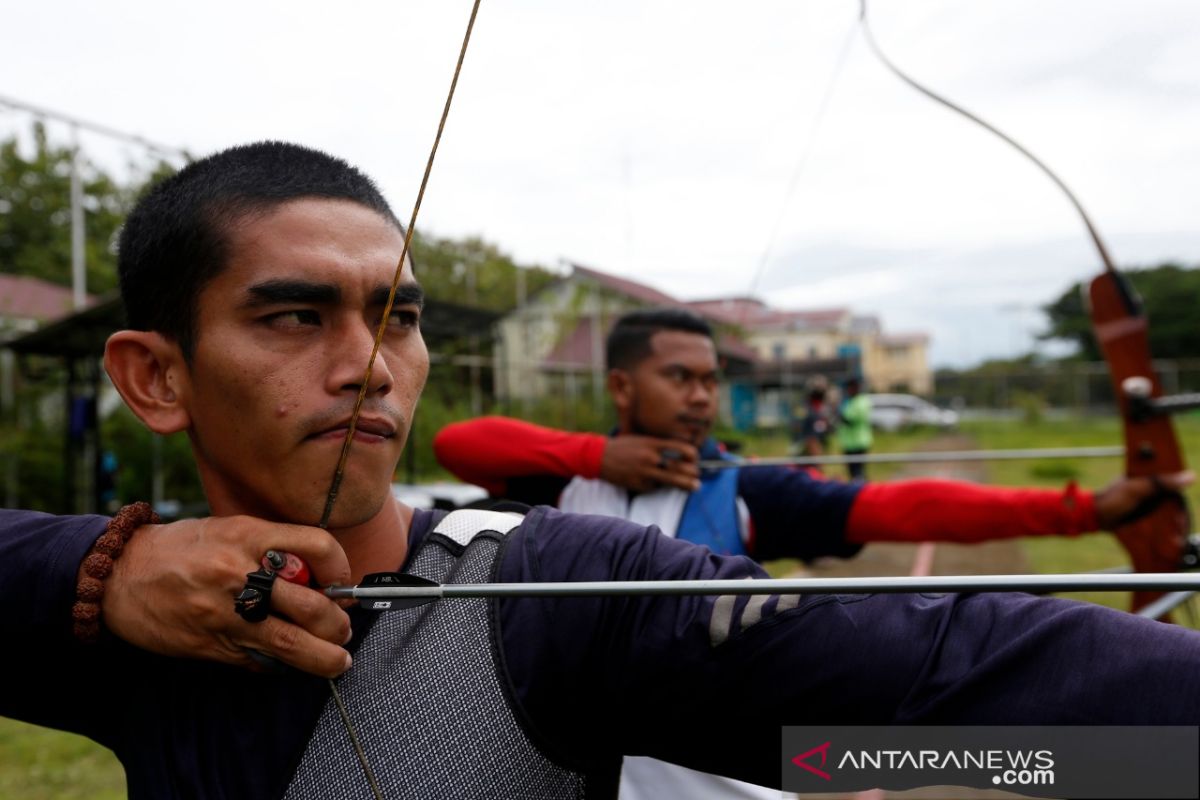 Latihan Atlet Panahan Persiapan PON