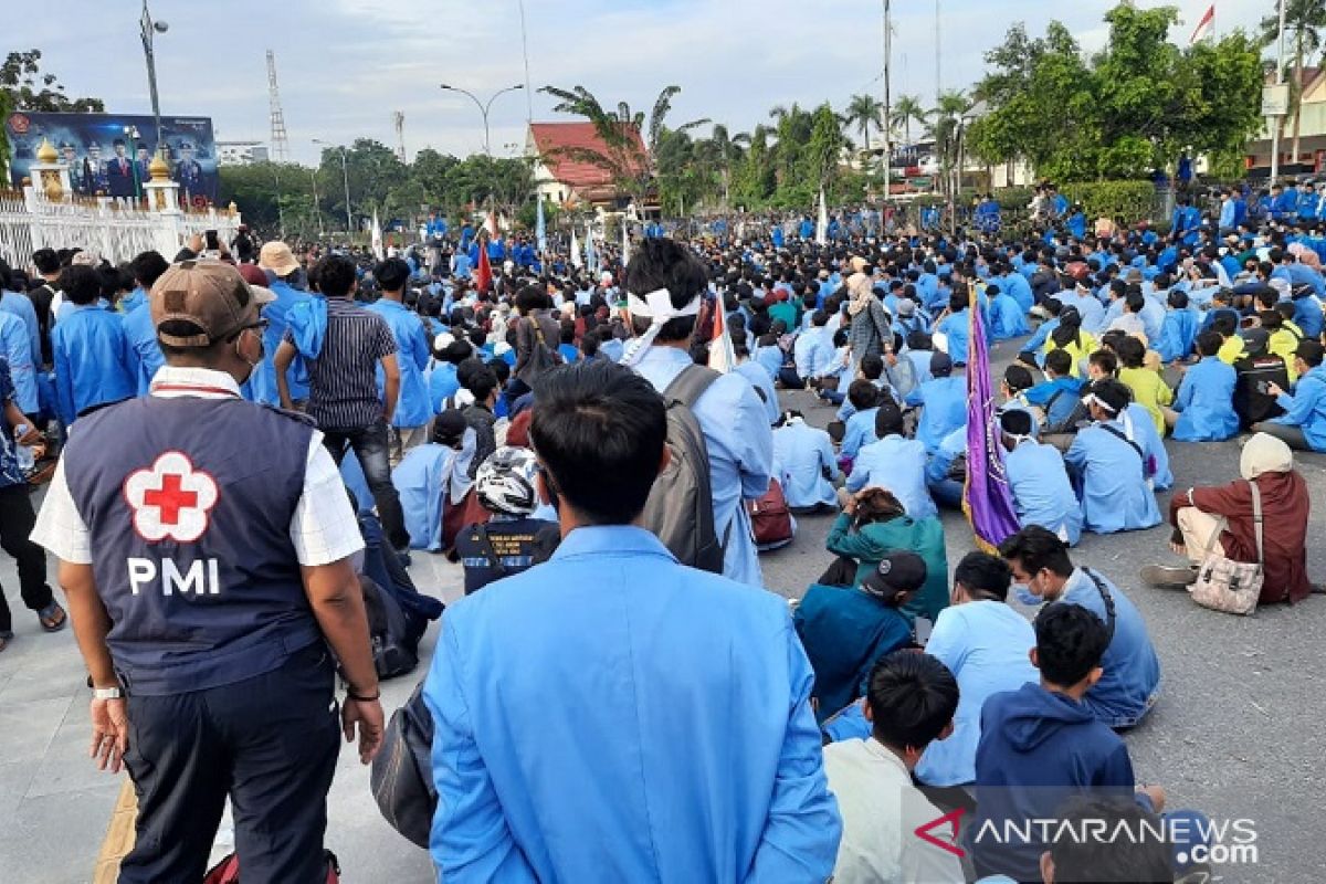 Gubernur Riau harap demo tolak RUU Cipta Kerja tak perburuk wabah COVID-19