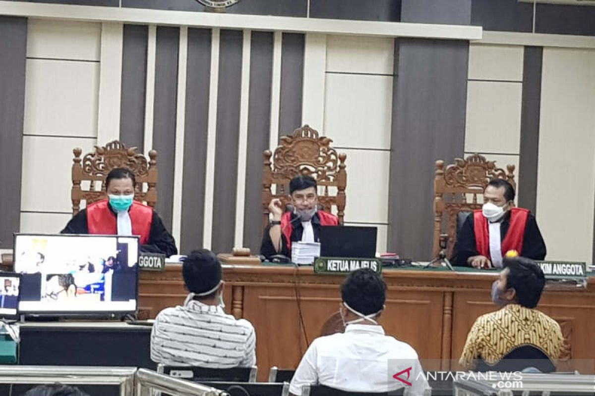 Mangkir sidang, hakim perintahkan jaksa hadirkan Bupati Kudus