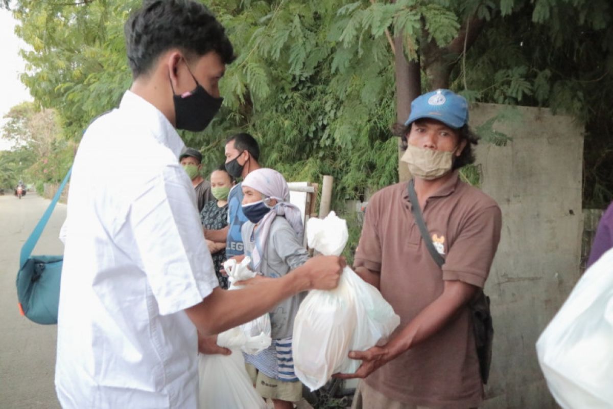 Koalisi Aktivis Mahasiswa Indonesia Gelar Kegiatan Berbagi - ANTARA News