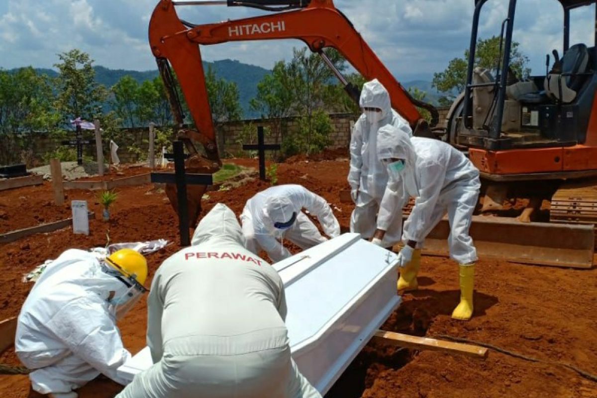 Jubir Ni Nyoman: Total 67 warga Kota Jayapura meninggal akibat COVID-19