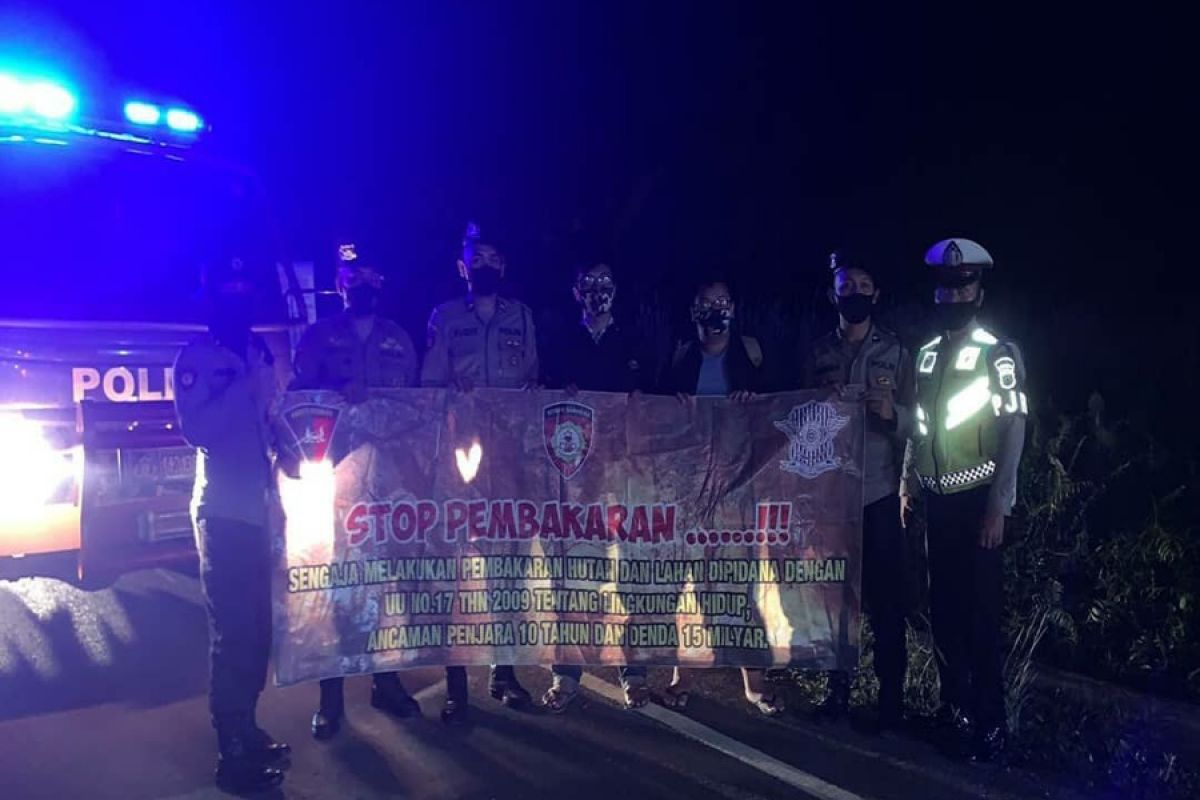 Satgas Karhutla Polda Kalsel tingkatkan patroli malam hari