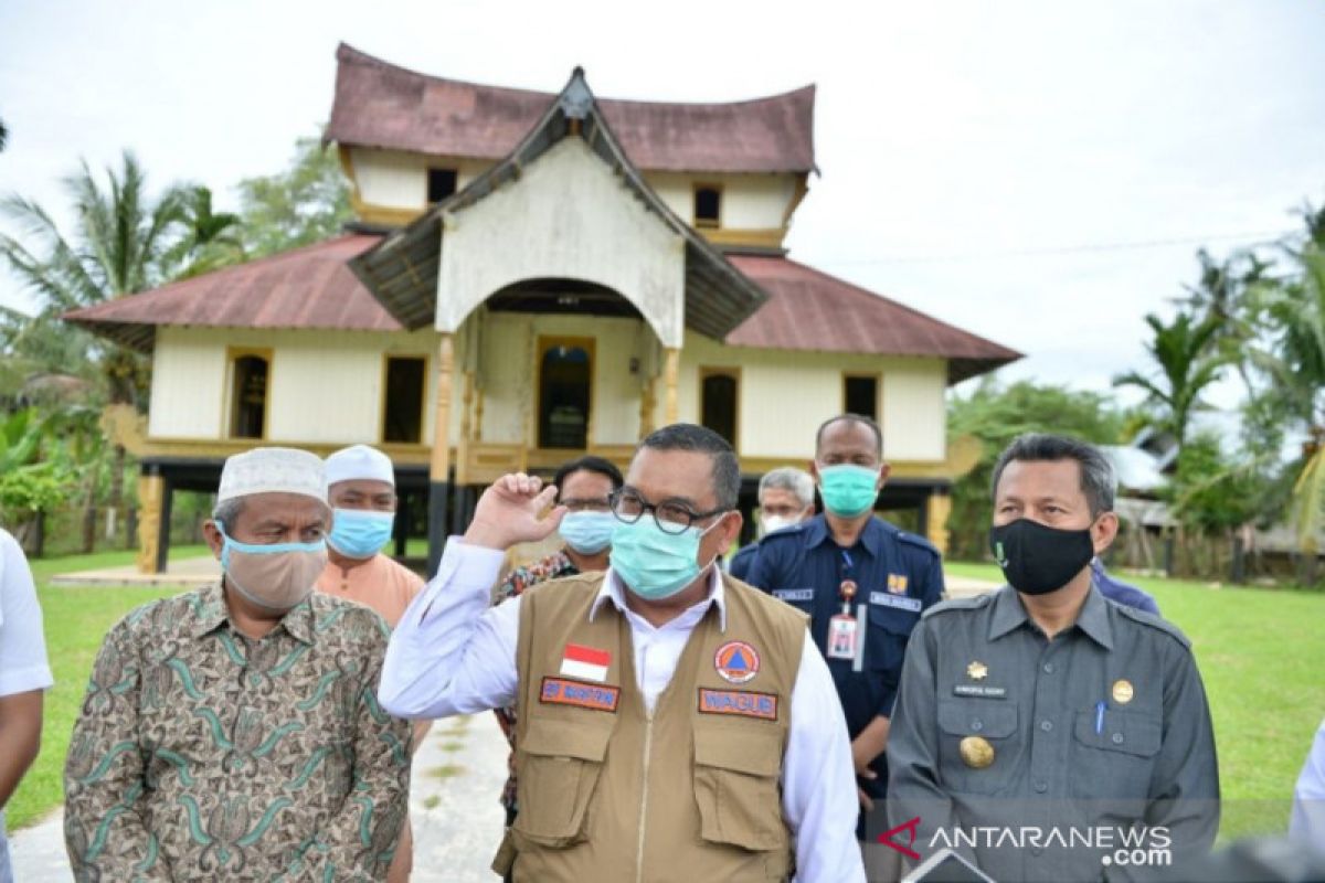 Melihat Istana Rokan yang sudah ada sejak 1901