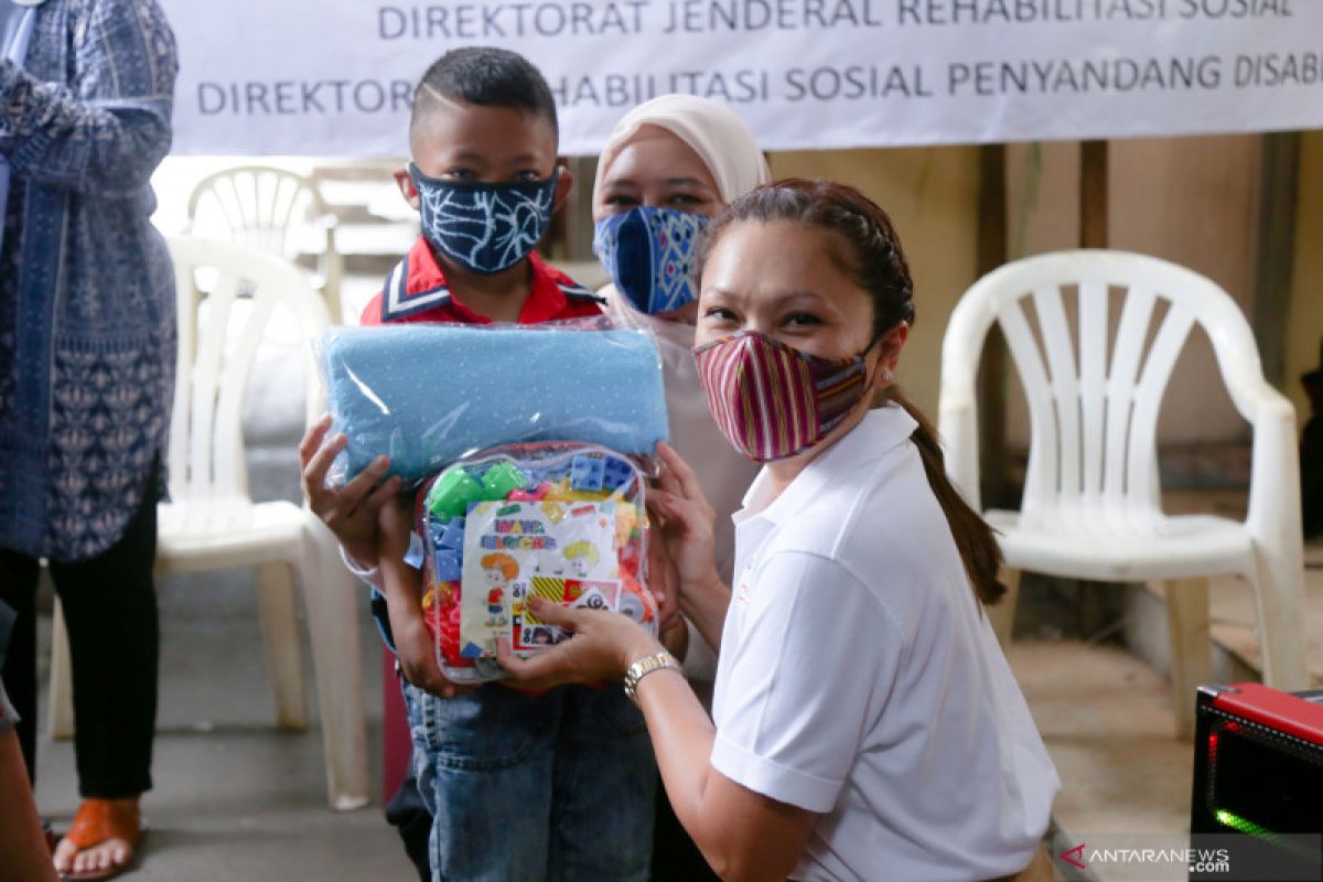 Kemensos Berikan Bantuan Bagi Anak Penyandang Disabilitas Langka ...