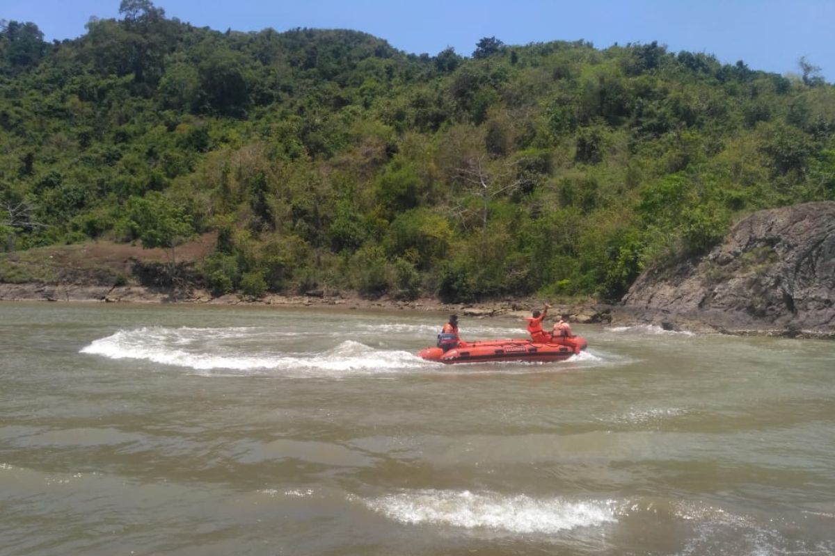 SAR gabungan Banyuwangi lanjutkan pencarian korban tenggelam