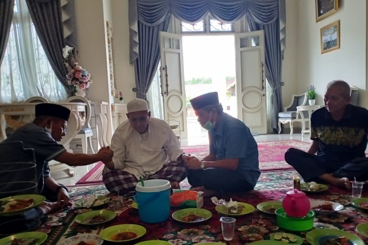 Habib Ahmad Assegaf Makassar restui cabup - cawabup HST Tamzil - Ilham