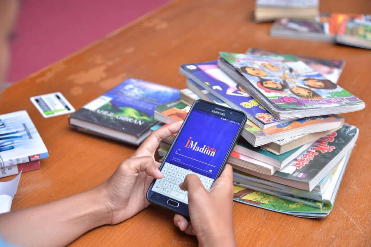 Perpustakaan Kota Madiun tambah 1.500 koleksi buku digital