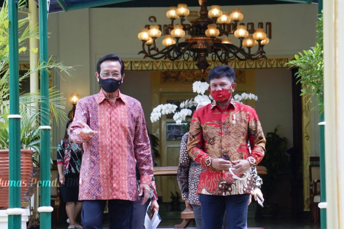 Menkominfo dan Gubernur DIY membahas rencana digitalisasi aksara Jawa