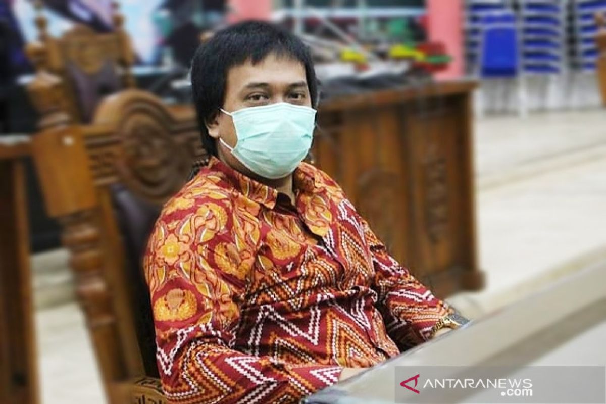 Pohon tua rawan mengancam keselamatan warga Palangka Raya