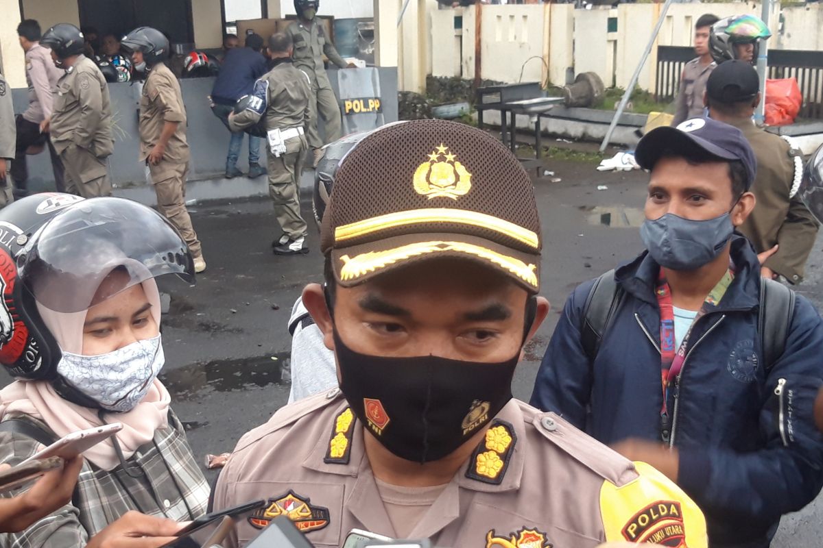 Polda Malut pulangkan 10 tersangka pelaku unjuk rasa di Ternate