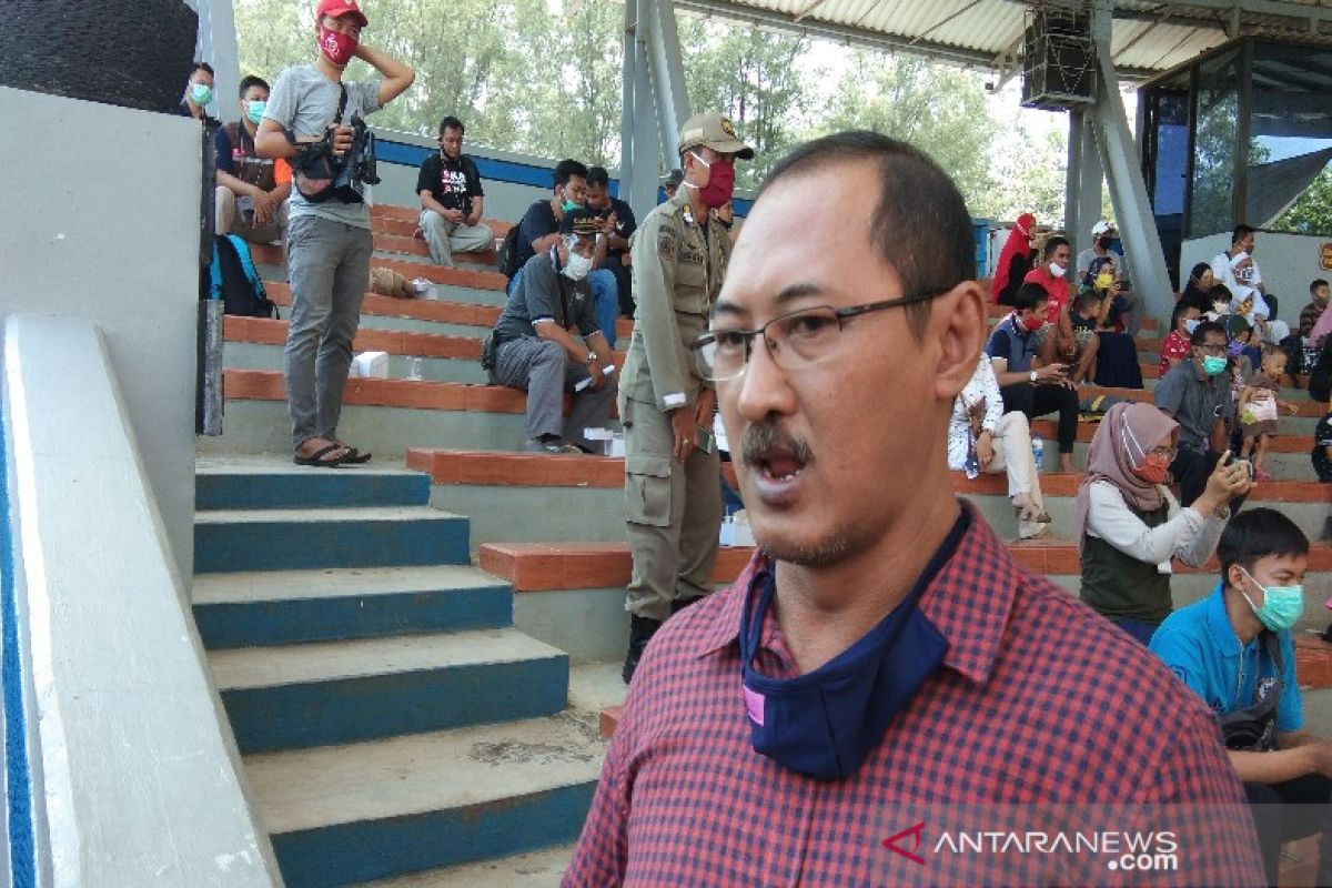 Pemkab Batang dorong pemilik warung di Pantai Sigandu ajukan izin