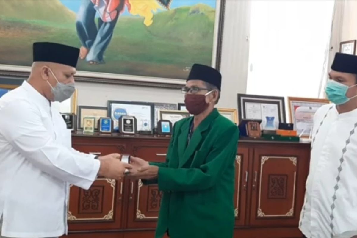 Anak pejuang kemerdekaan di Gayo terima cincin emas dari Pemerintah Aceh