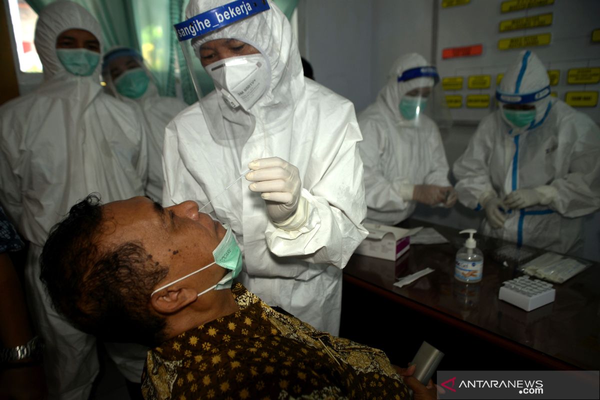 Kasus positif COVID-19 di Kabupaten Sangihe bertambah satu menjadi 35 orang