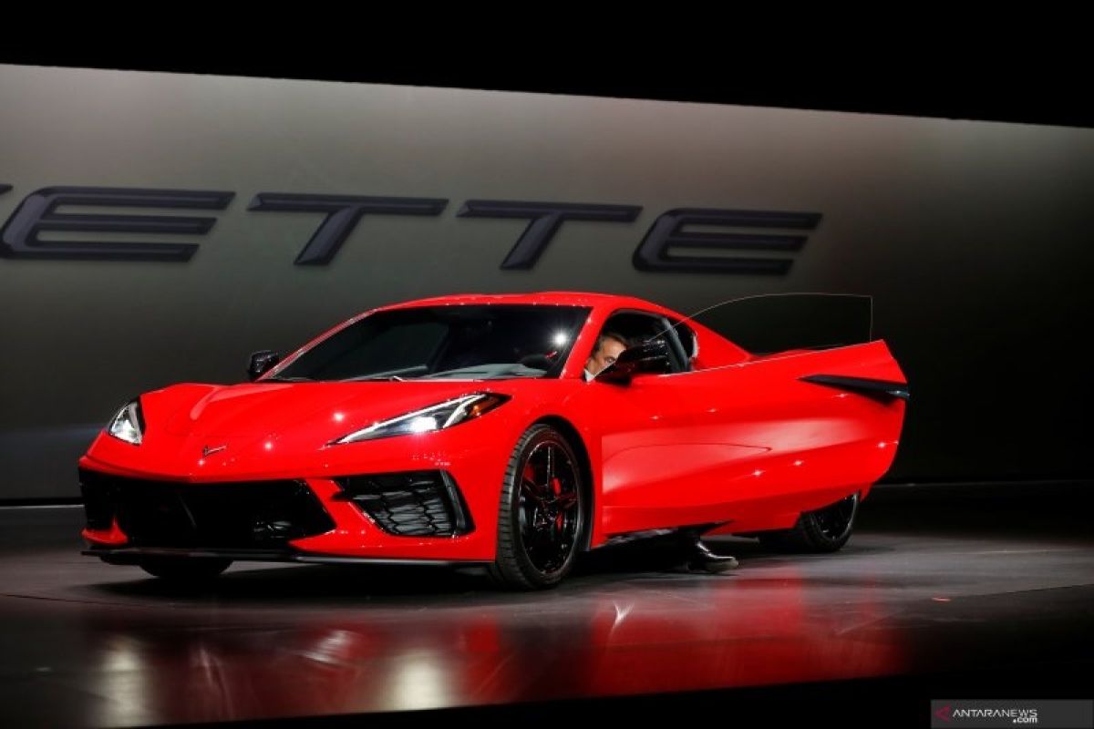 Chevrolet Corvette Stingray 2020 asal Amerika meluncur di Timur Tengah