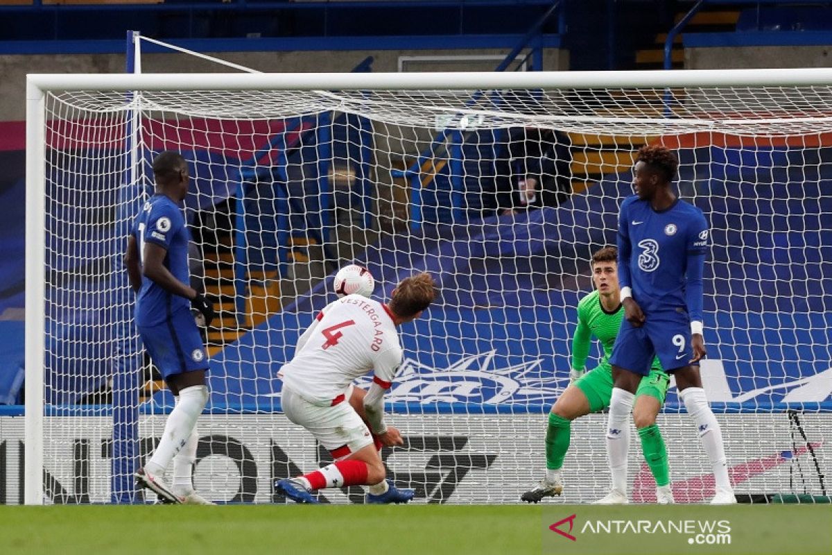 Liga Inggris - Southampton curi satu poin dari Chelsea, setelah berhasil tahan imbang 3-3