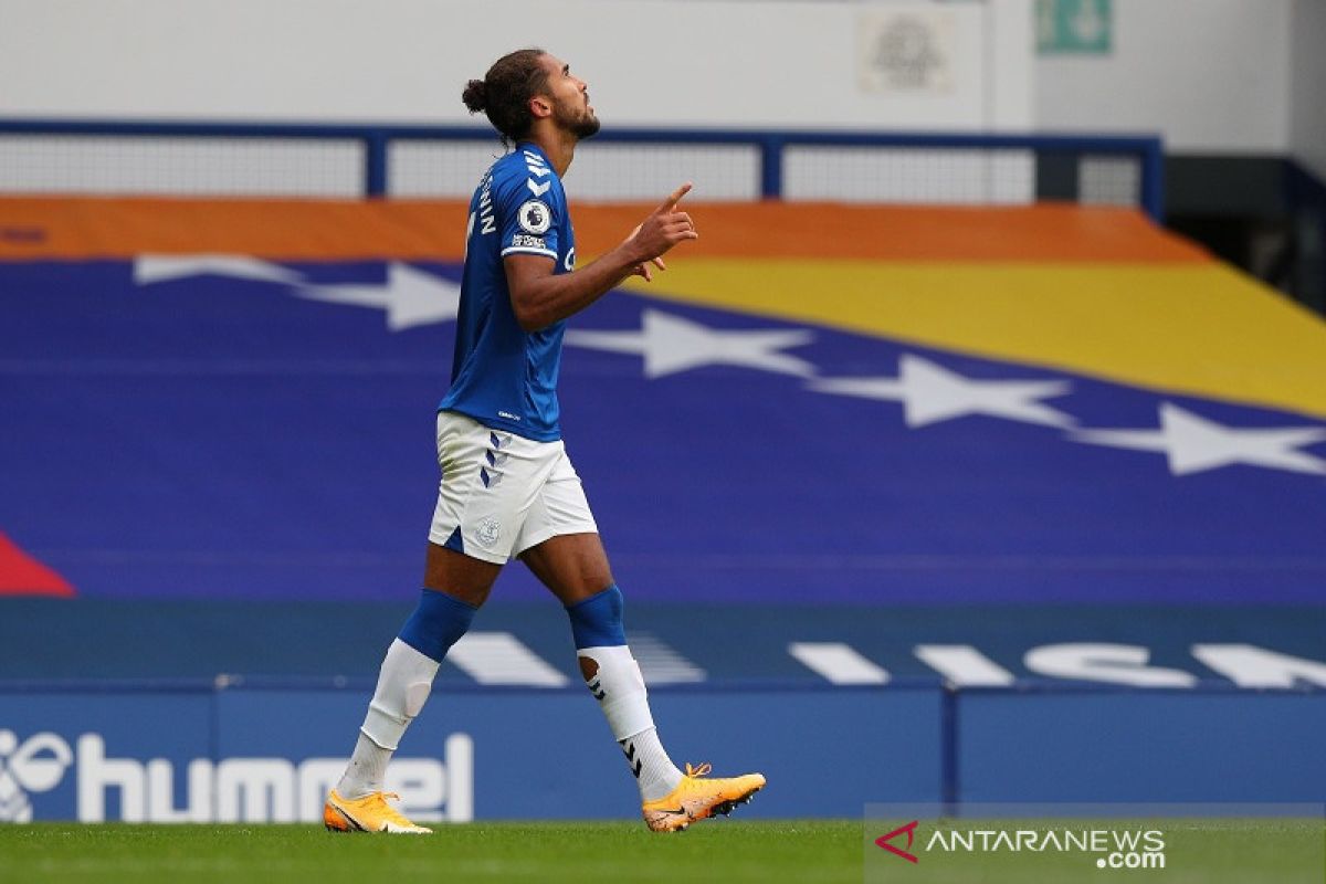 Calvert-Lewin puas jaga tren nirkalah Everton usai imbang 2-2 kontra Liverpool