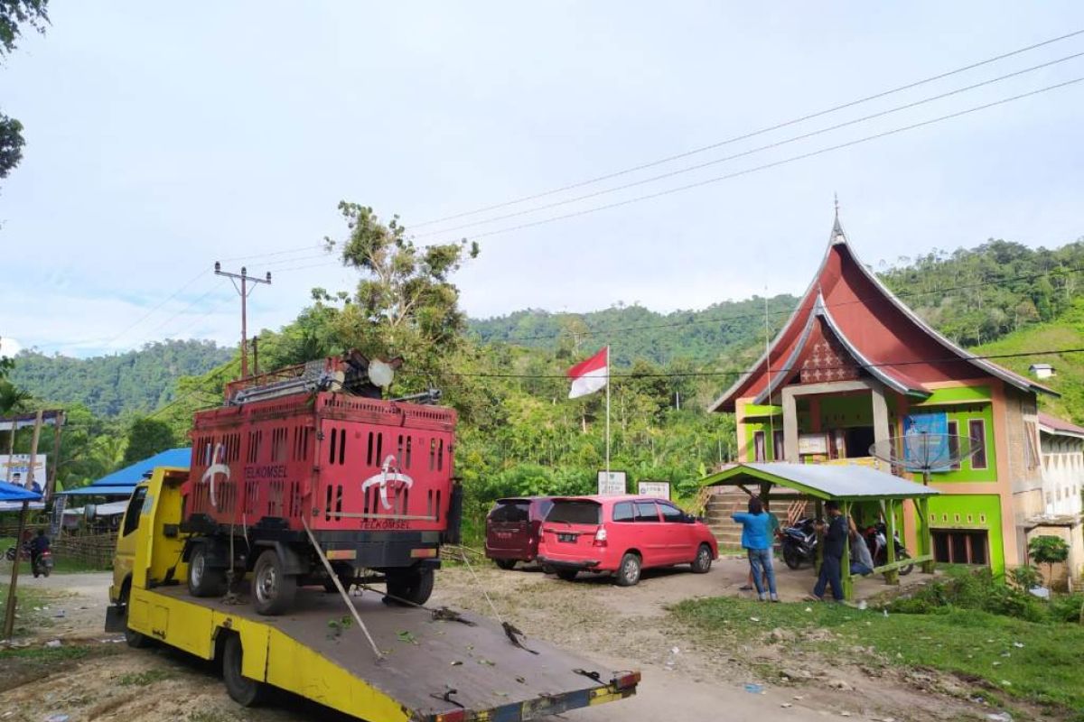 Kampung Ampalu segera "disentuh" sinyal komunikasi