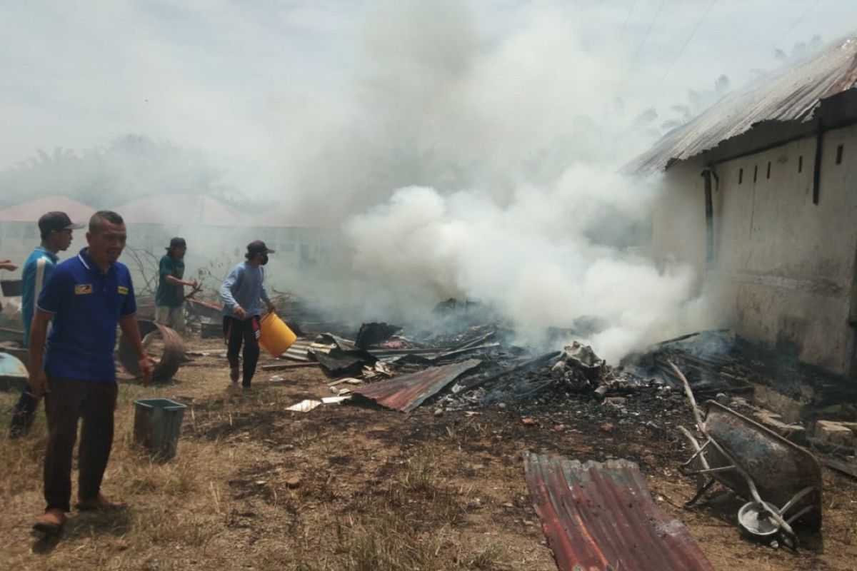 Bangunan sekolah di Mukomuko terbakar