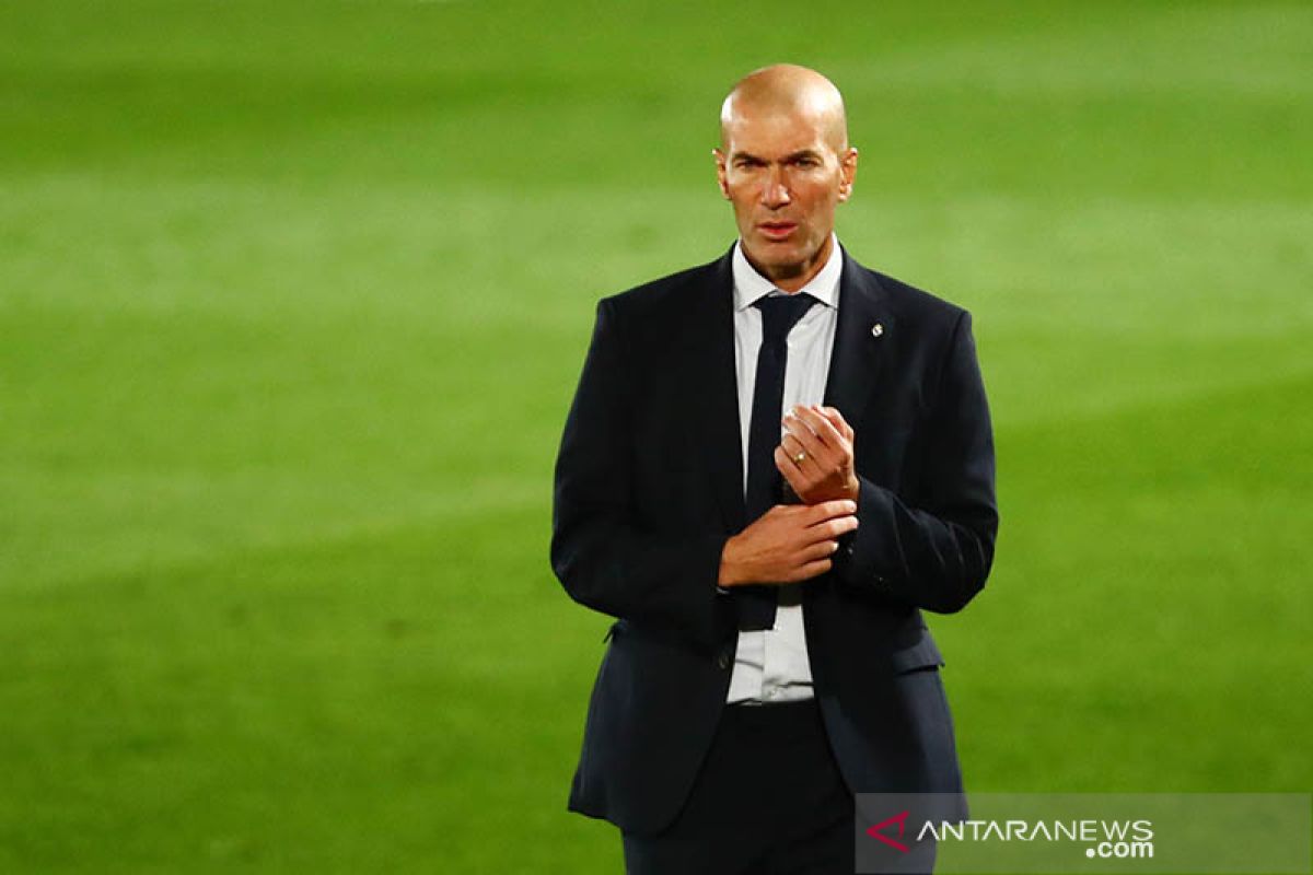 Zinedine Zidane buka pintu  melatih Juventus di masa depan