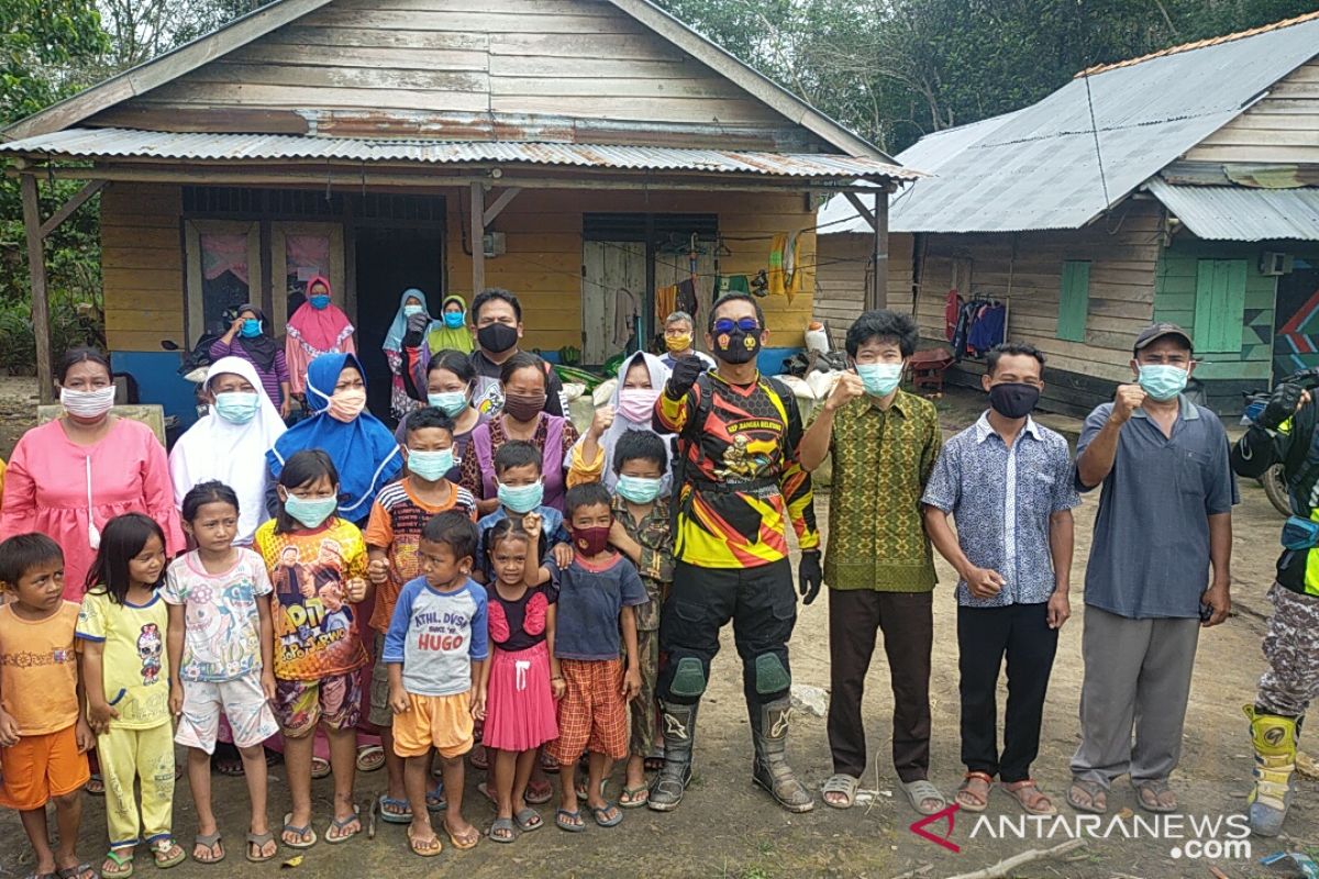 Kapolres Bangka Barat pantau TPS terjauh di Kecamatan Kelapa