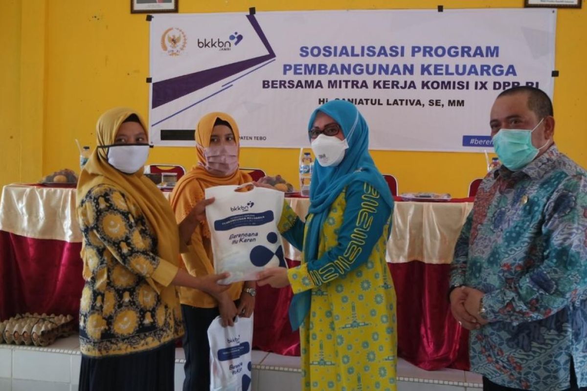 Sosialisasi program BKKBN di Tebo, Saniatul Lativa ingatkan pentingnya ASI untuk balita