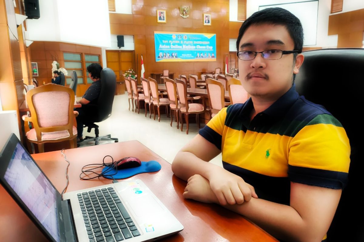 Tim putra Indonesia maju ke perempat final catur online Asia