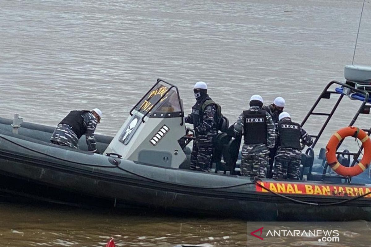 Lanal Banjarmasin amankan perairan saat unjuk rasa