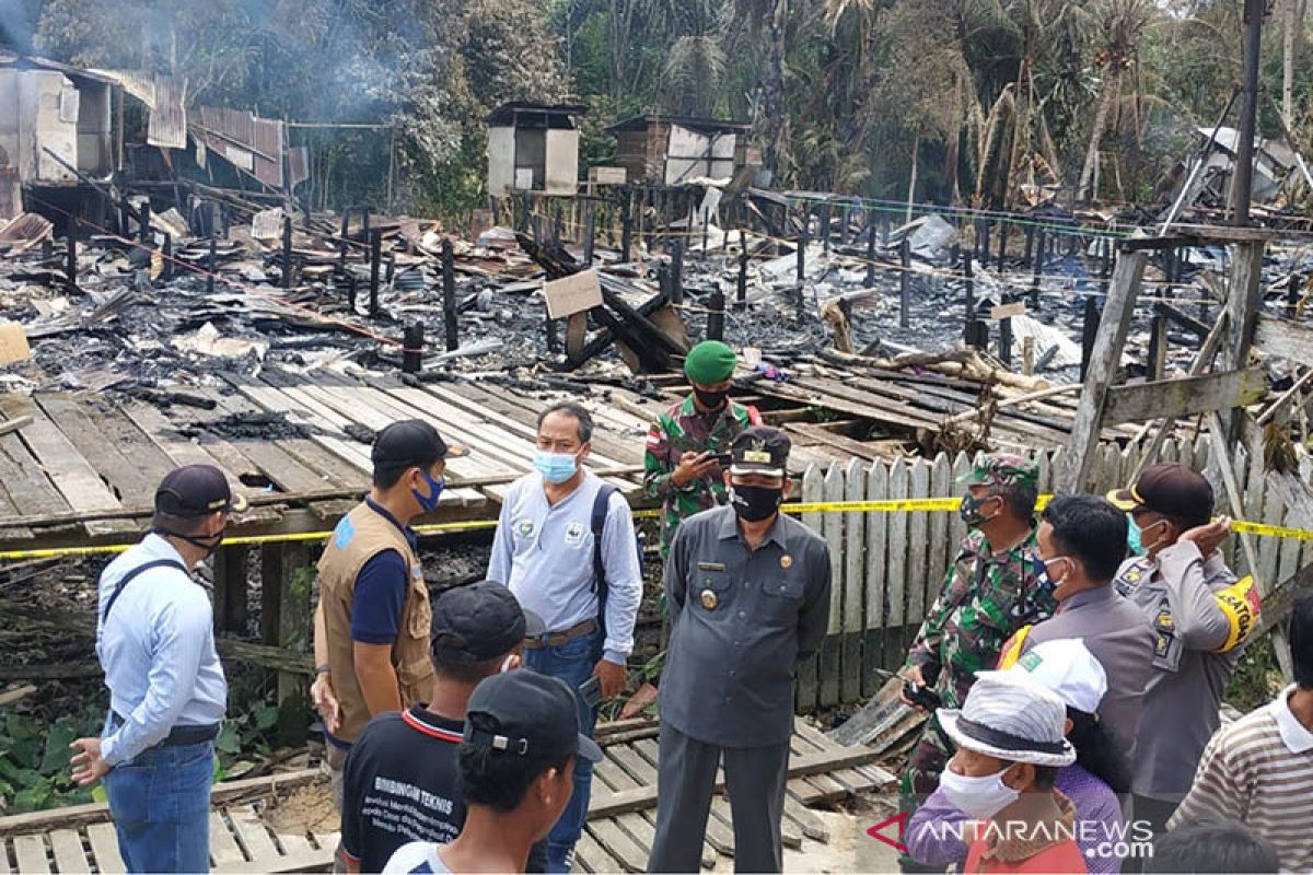 Lebih 300 korban kebakaran Betang Sayut mengungsi ke rumah keluarga