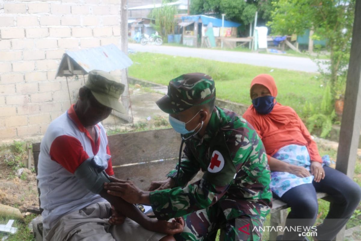 Satgas TMMD berikan pelayanan kesehatan untuk warga