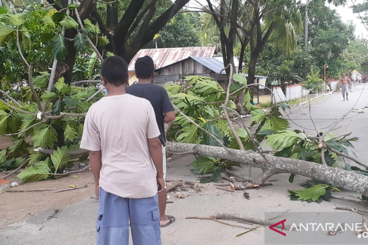 DPRD Gorut ingatkan warga waspada bencana alam