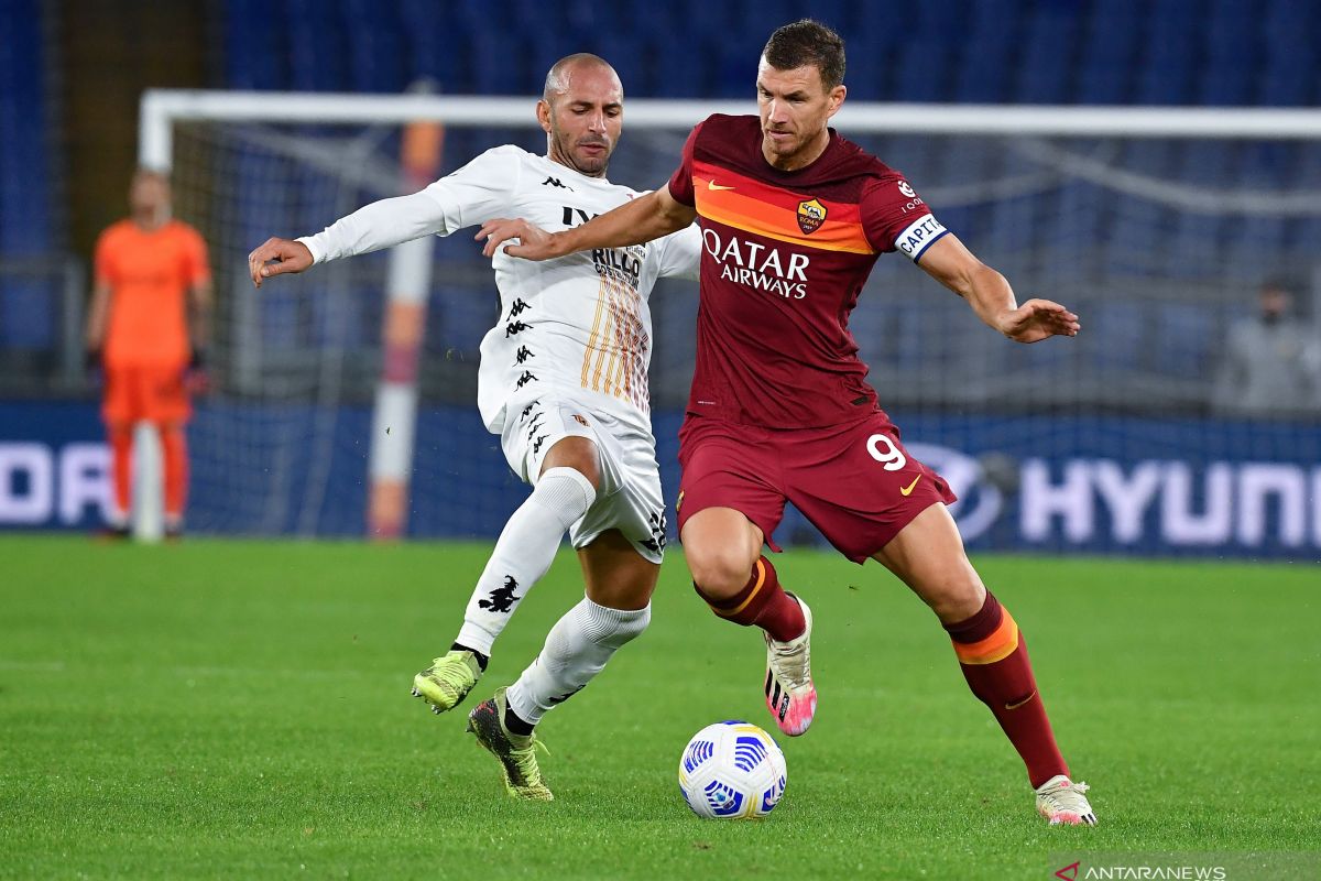 AS Roma kerja keras untuk menang 5-2 atas Benevento