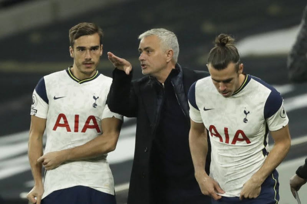 Ditahan imbang West Ham, Mourinho sebut pemain Tottenham Hotspurs lemah mental